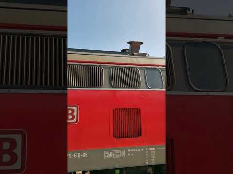 IC 2375 am 03.06.2023 um 10.53 von Westerland(Sylt)nach Karlsruhe HBF gezogen von 2X218 der DB.