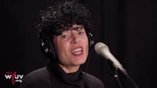 Emily King - &quot;Look At Me Now&quot; (Live at WFUV)