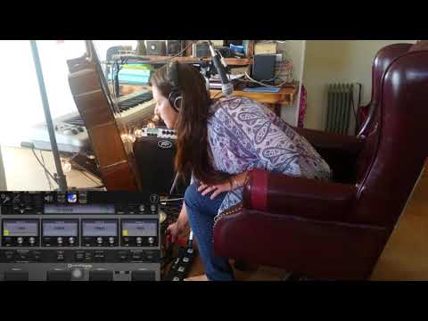 Learning to Live Loop with Apps