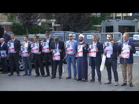 وقفة تضامنية في إسطنبول مع جمال خاشقجي "الصوت المفقود"