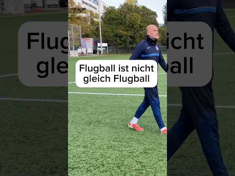 Steiler oder Flacher Flugball? #mfsplayer #fussball #fussballtraining #fussballtricks #fussballtipp