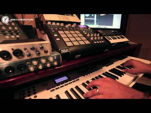 POETRY IN KOMA | Ash Ismael making a afro electronic beat | 2012