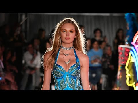 Romee Strijd Runway Compilation