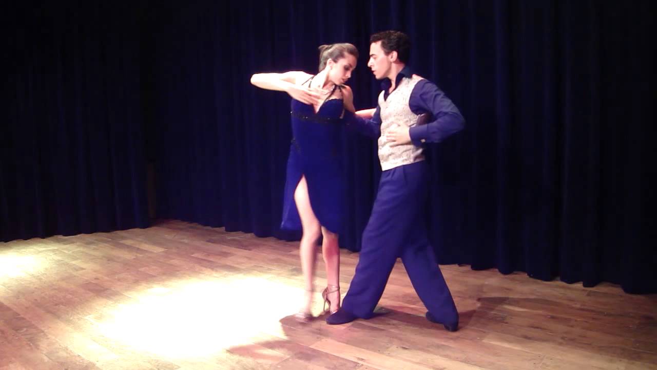 SHOW - Juliana Aparicio & José Almar [Dic 2012]