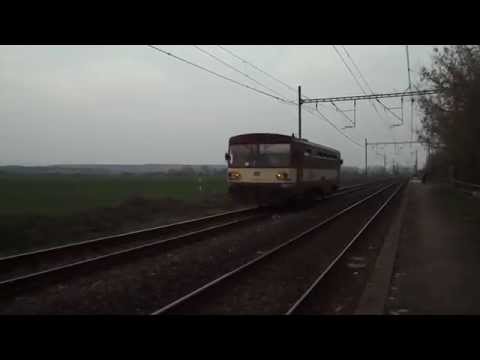 Průjezd vlaku Os 6521 (ČD 810.538) - Volevčice, 4. 4. 2014
