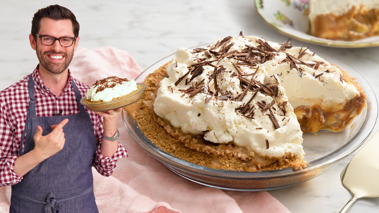 This Quick And Easy Banoffee Pie Piled High With Whipped Cream Is Sweet