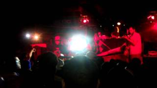 Fiend/International Jones Performs "I Just Wanna Float"