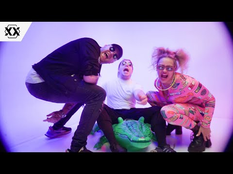 Disarray ft. Nathalie Blue - BREAK IT DOWN | Official Hardstyle Videoclip