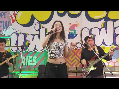 MONICA [Fancam] : FAV BOY @ มันส์ แฟ่ด เฟส (251018)