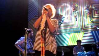 Sia - "Cloud" (House of Blues San Diego 04/19/10)