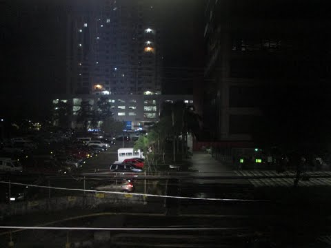 Astrolux EC03 (3x SST40 5000k neutral-white, "5700" lumens) beamshot