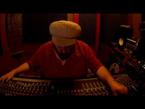 Don Fe mixing "Dub of Migration"