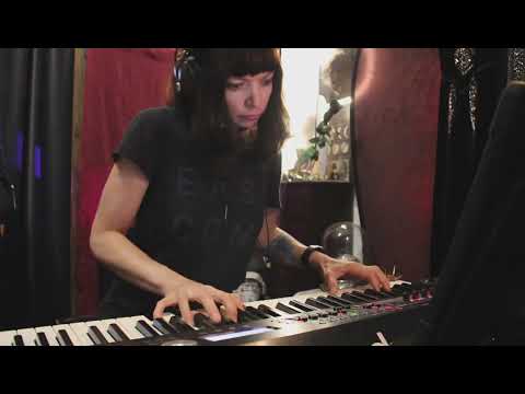 Lady Gaga / Bradley Cooper - Shallow | Vkgoeswild piano cover