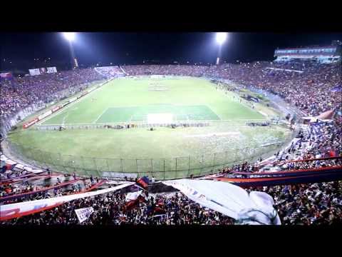 "La Mejor Hinchada del País.HD. Sudamericana 2013." Barra: La Plaza y Comando • Club: Cerro Porteño