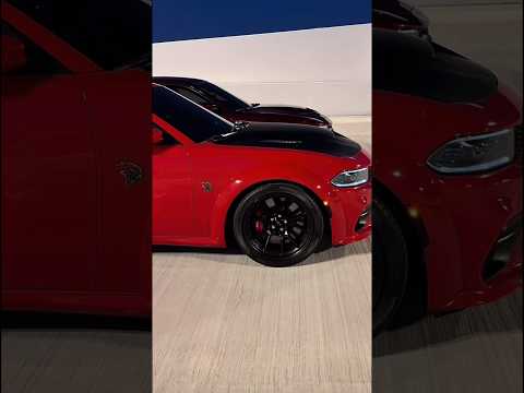 "Choosing the Perfect Hellcat Charger: Comparing the Hellcat Widebody vs. Hellcat Redeye"😱#srt