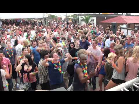 Marcel Woods Playing Kryder - K2  Live @ Luminosity Beach Festival 2011 Day 1 Part 1
