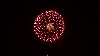 preview picture of video 'Chanhassen, MN Fireworks July 4 2013'