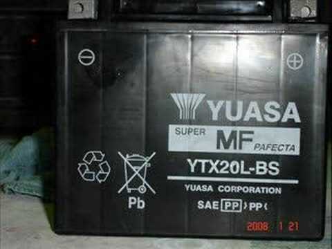 comment remplir batterie yuasa