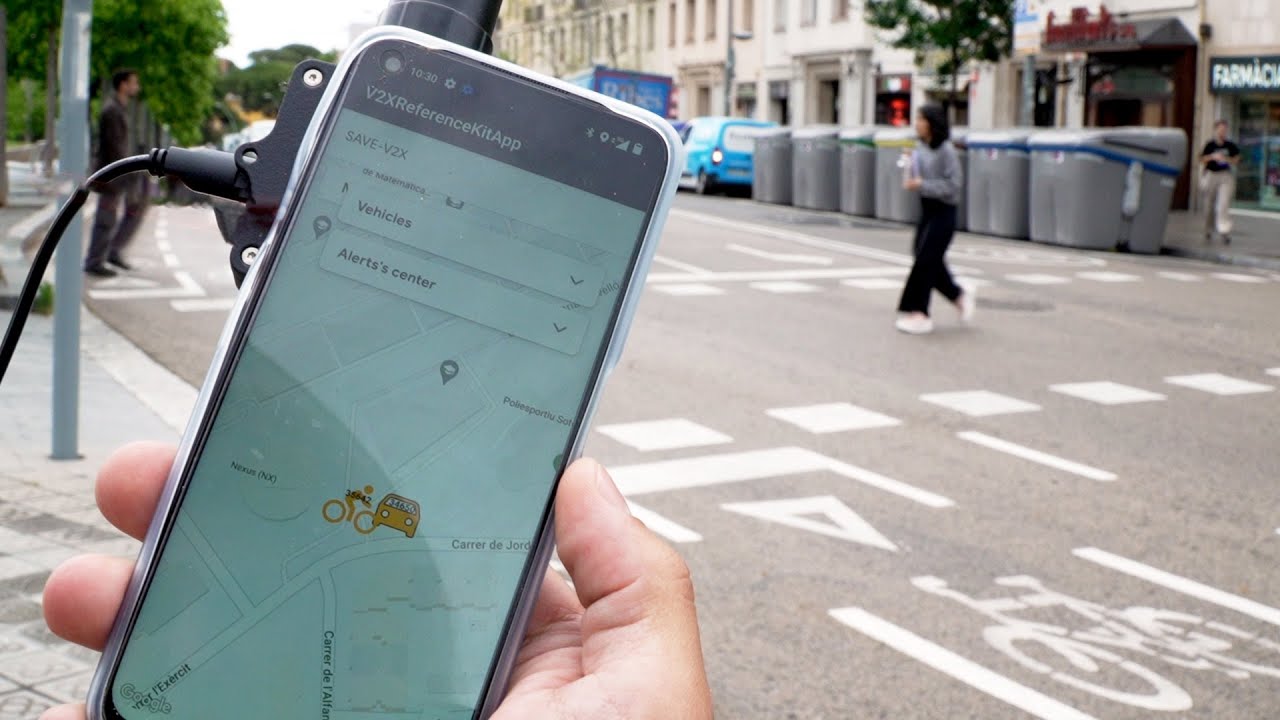 Protegir els vianants gràcies a la connectivitat /Protect pedestrians thanks to connectivity I i2CAT