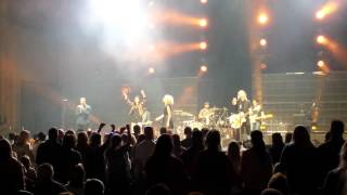 Little Big Town - Stay All Night (clip of the end)