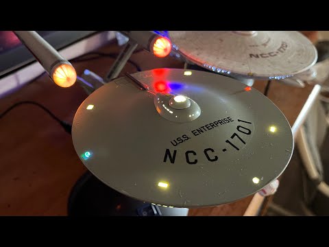 USS Enterprise NCC-1701 (TOS) 1/1000 scale model with lights/TenaControls/Photoetch