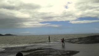QUEDA PERIGOSA EM TRÊS PRAIAS GUARAPARI ES