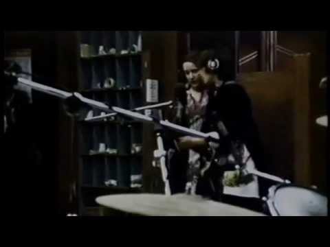 Sleeze Sisters/ Bomb