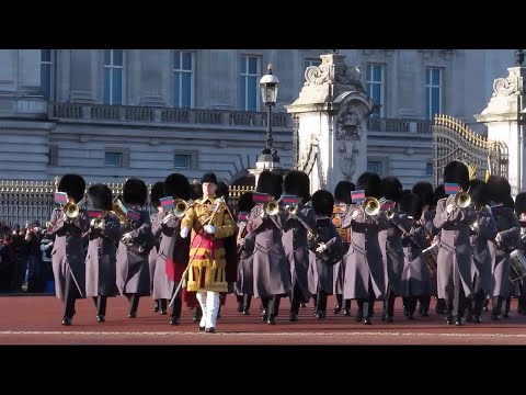 Changing the guard in London (9/1/2022)
