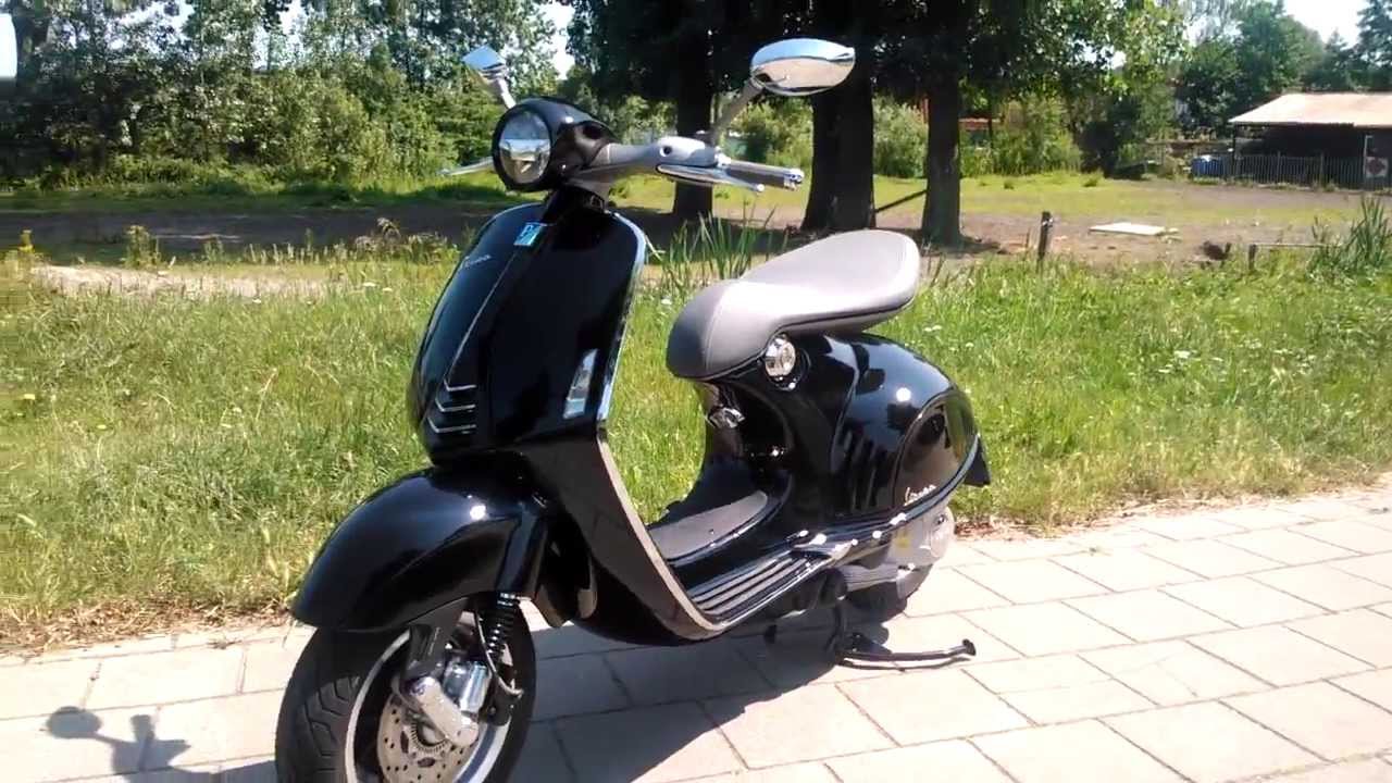All New Vespa 946 walk around