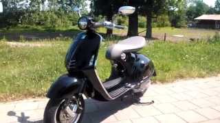 All New Vespa 946 walk around