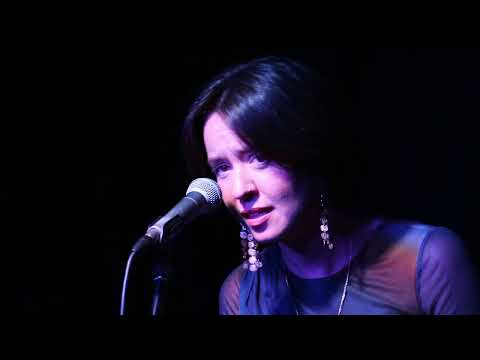 Kate Wadey (Live) @ Tea By The Brook