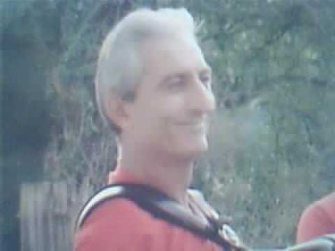 Buca Peruska   Prolazi jesen svira i peva