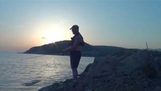 Что ловят в июне на море