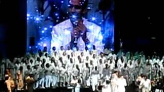 OH HAPPY DAY - Yoann FreeJay (Winner of THE VOICE France) & Gospel pour 100 Voix (PARIS-BERCY, 2011)