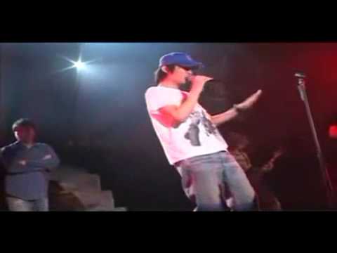 버즈(Buzz) - 겁쟁이 (뒷걸음만 치는 바이브레이션) [HQ]