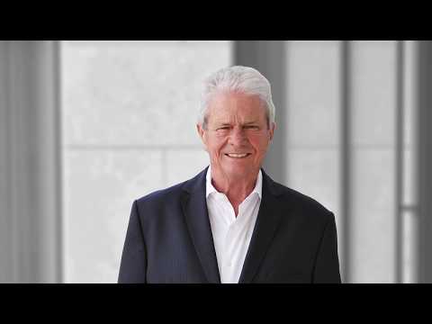SAP-Mitgründer Dietmar Hopp feiert 80. Geburtstag | SAP News Center