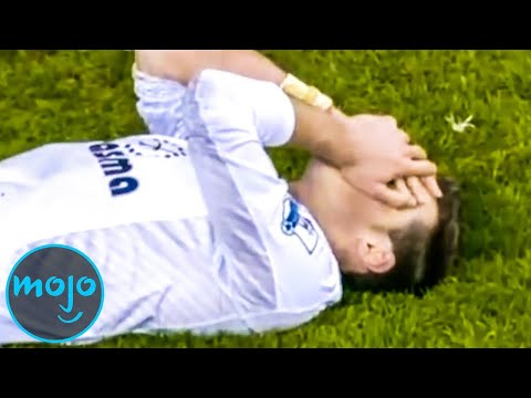 體育界最尷尬的10個自己的進球 (Top 10 Most Embarrassing Own Goals in Sports)