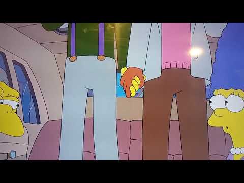Lenny and Karl Holding hands/Simpsons.