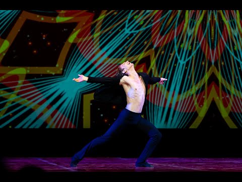 CUBAN NUTCRACKER. JULIAN MACKAY