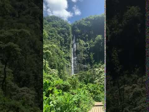 different view of the waterfall