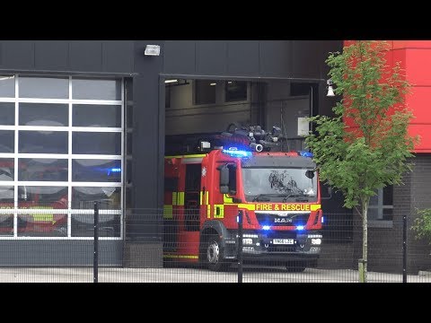 Lancashire Fire & Rescue Service - Blackburn's Rosenbauer AT Stinger / Water Tower Turnout