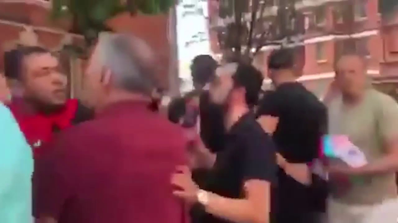 Ընդհարում հայերի եւ ադրբեջանցիների միջև Մեծ Բրիտանիայում Հայաստանի դեսպանատան մոտ