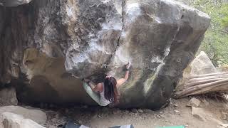 Video thumbnail of Electric Fence, V7. Joe's Valley