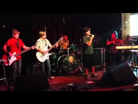 SEVEN NATION ARMY COVER KIDS AGES 8 TO 11 BAND, FUNNY INTRO
