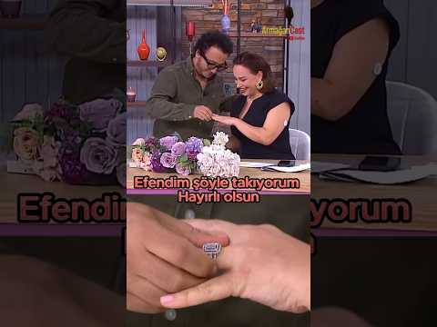 Oytun Erbaş Nur Viral’e Yüzük Taktı