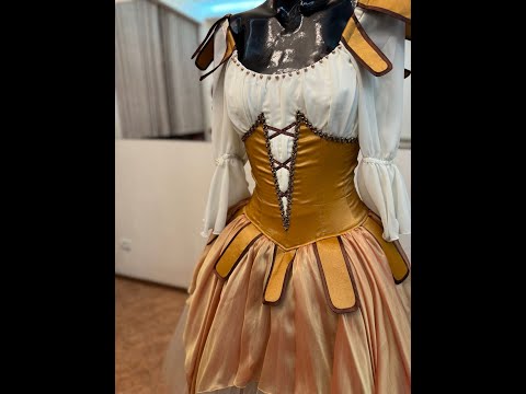 Женский костюм - Pas de trois P 0111 - video 2