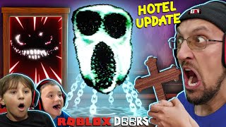 Download lagu We Beat Roblox Doors Hotel Update by Trapping Ambu... mp3