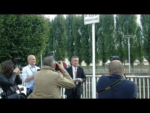 Inauguration de la plaque "Brozoufland"