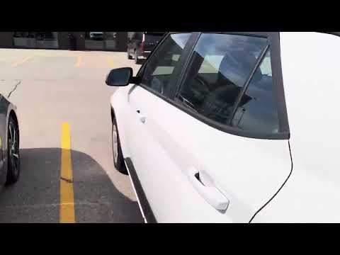 2022 Hyundai Venue Essential IVT w/Two-Tone in White for sale at Finch Hyundai in London, ON