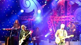 Nelsons remember Dad Ricky Nelson "Garden Party"